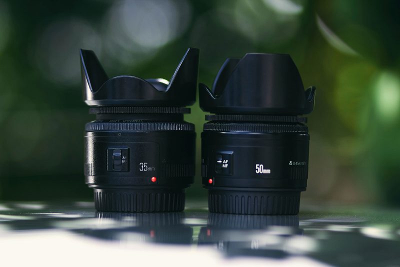 what does a lens hood do?