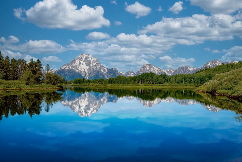 Luminar AI sky reflection