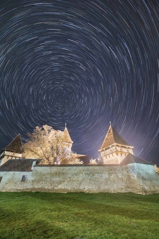how to photograph star trails
